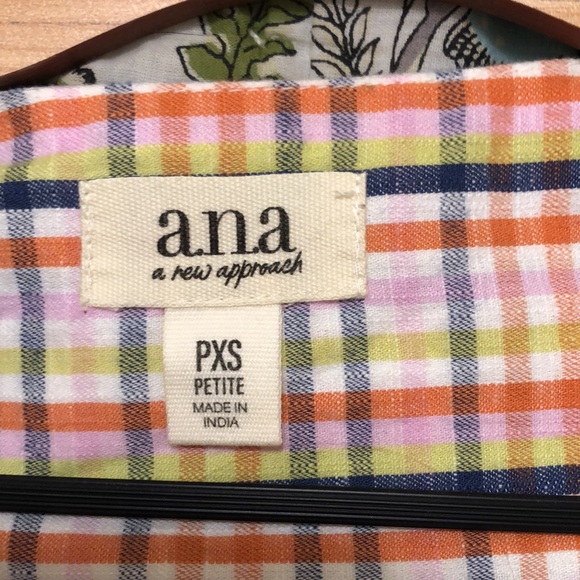 ana Gingham Button Down Blouse - Picture 4 of 4